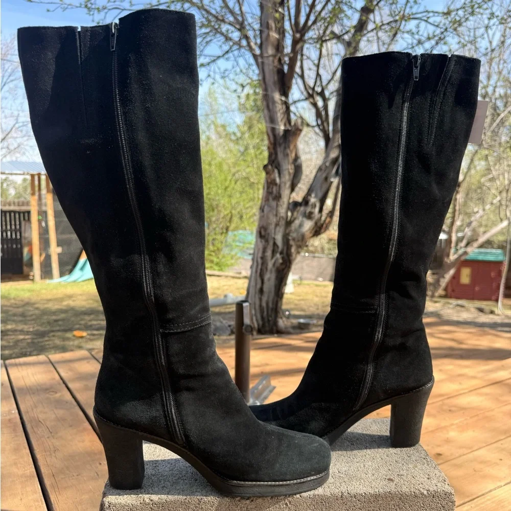 La CANADIENNE Black Tall Suede Block Heel Boots